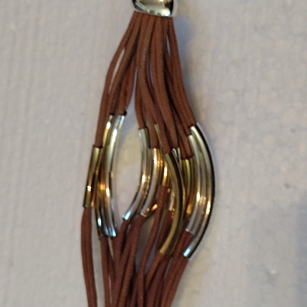 Beautiful Multiple Strands Of Twine Faux Gold And… - image 4